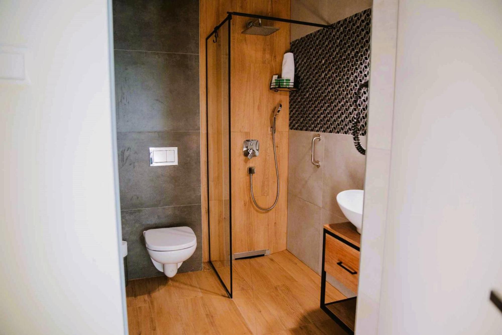 Stacja Kultura Hotel Poniatowa Bagian luar foto