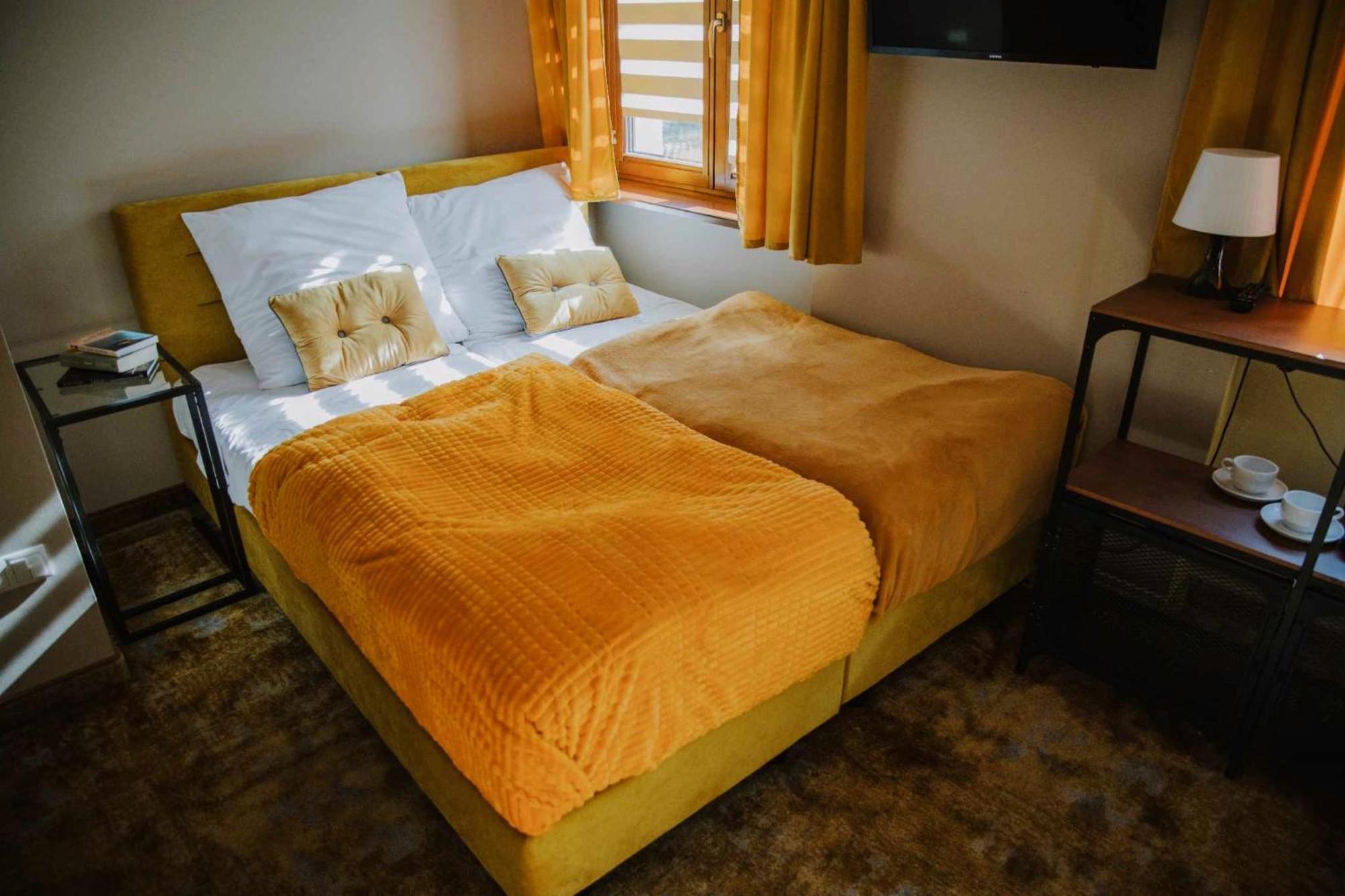 Stacja Kultura Hotel Poniatowa Bagian luar foto